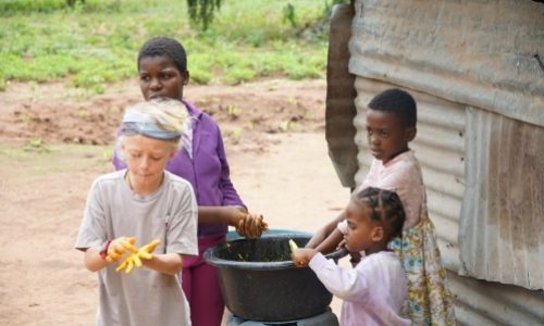 Happy Feets Wassing Hands